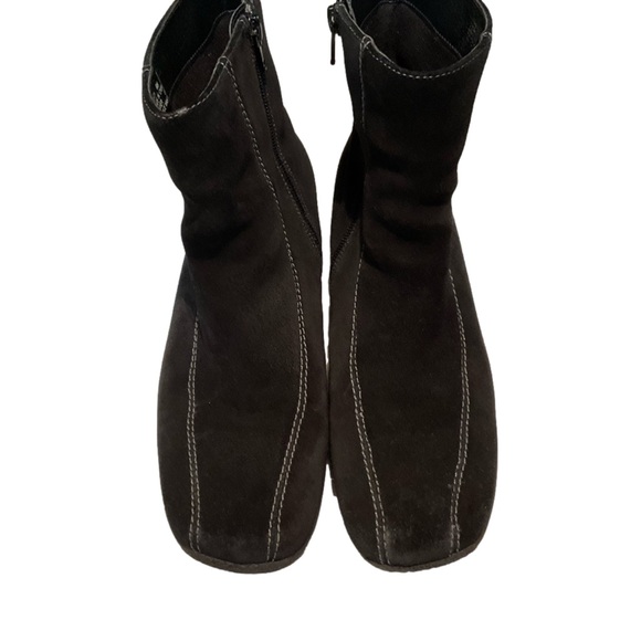 Clark’s Ashlyn Women’s Black Suede Leather Ankle Boot/Bootie Size 10M - Picture 3 of 10